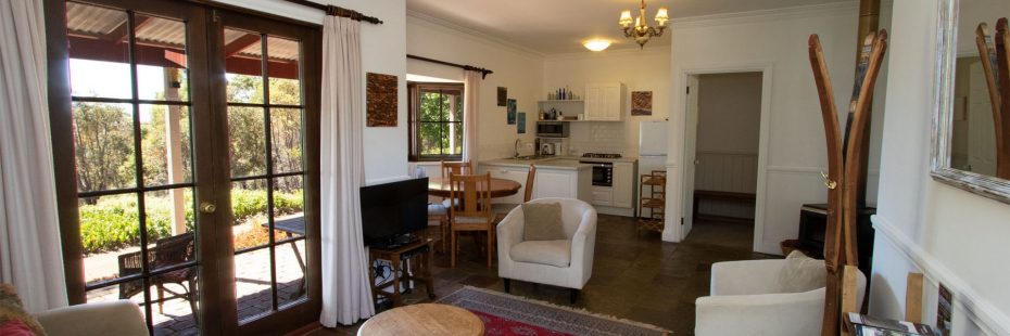 Mountain View Cottage Living Area Entry